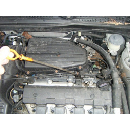 2001-2005 Honda Civic Проверка уровня масла и замена масла